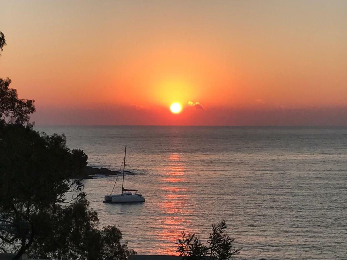 Appartements La Fossette Plage Le Lavandou Esterno foto